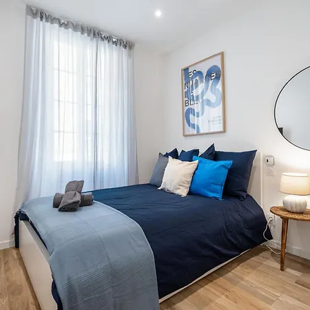 דירה Renting - Republique - Garibaldi Chic 3 Bedrooms 3 Bathrooms Balcony Aircon *