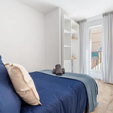 Renting - Republique - Garibaldi Chic 3 Bedrooms 3 Bathrooms Balcony Aircon * ניס